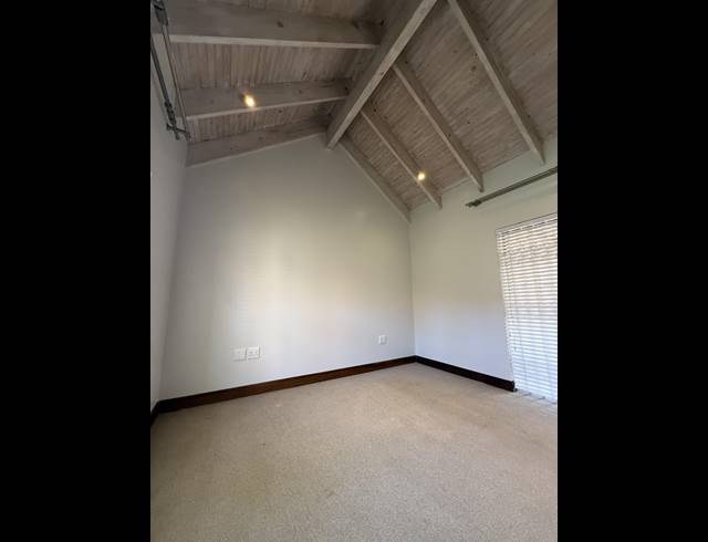 2 BEDROOM SECTIONAL TITLE FOR SALE IN NEWLANDS